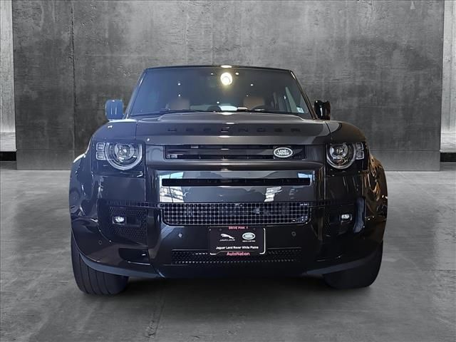 2024 Land Rover Defender V8