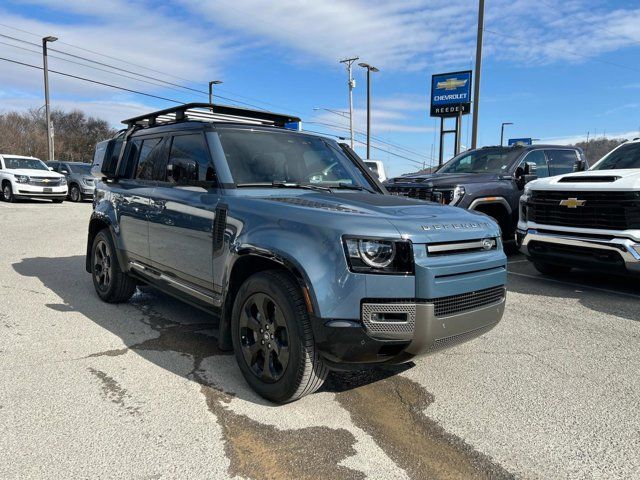 2024 Land Rover Defender X-Dynamic SE