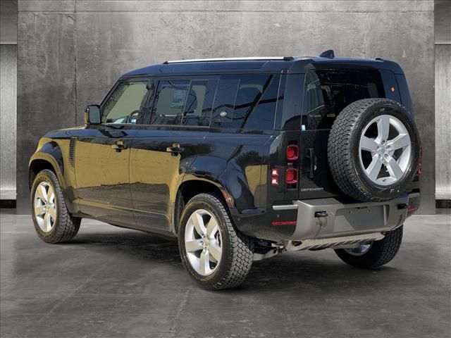 2024 Land Rover Defender X-Dynamic SE