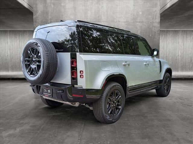 2024 Land Rover Defender X-Dynamic SE