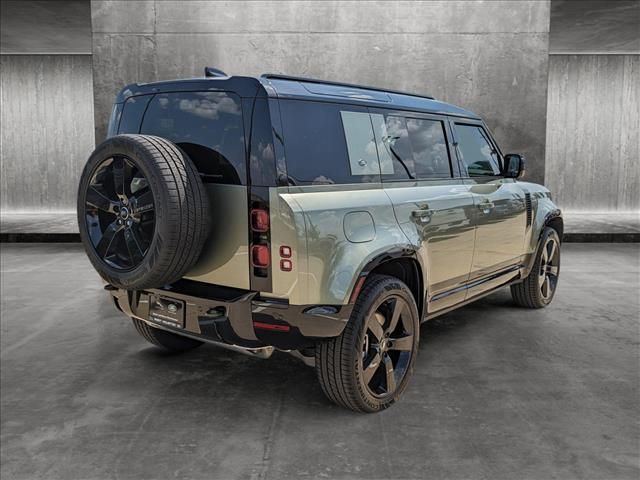 2024 Land Rover Defender X-Dynamic SE