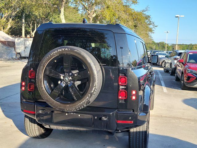 2024 Land Rover Defender X-Dynamic SE