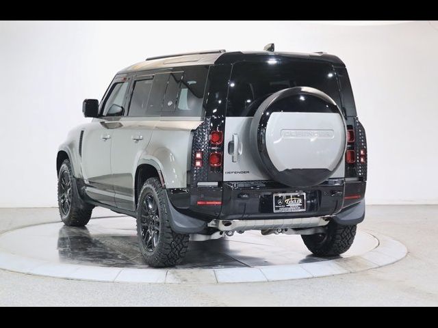 2024 Land Rover Defender X-Dynamic SE