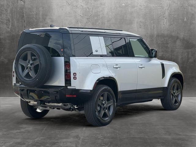 2024 Land Rover Defender X-Dynamic SE