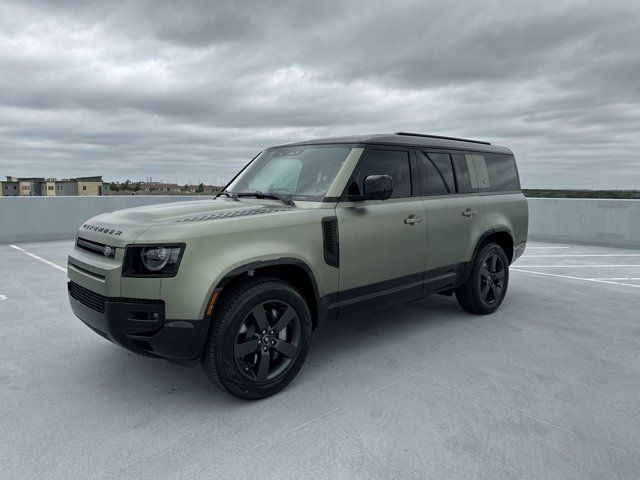 2024 Land Rover Defender X-Dynamic SE