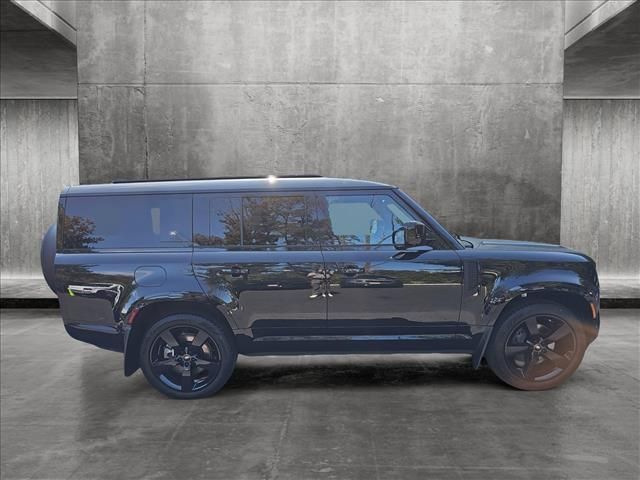 2024 Land Rover Defender X-Dynamic SE