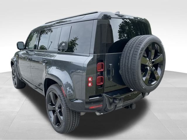 2024 Land Rover Defender X-Dynamic SE