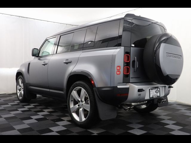 2024 Land Rover Defender SE