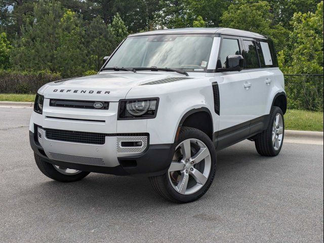 2024 Land Rover Defender SE