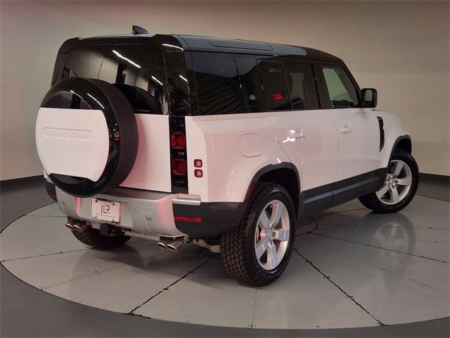 2024 Land Rover Defender SE