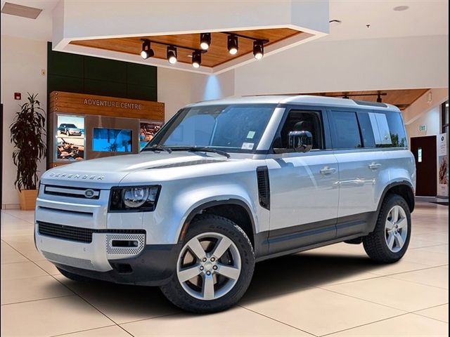 2024 Land Rover Defender SE