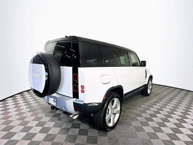 2024 Land Rover Defender SE