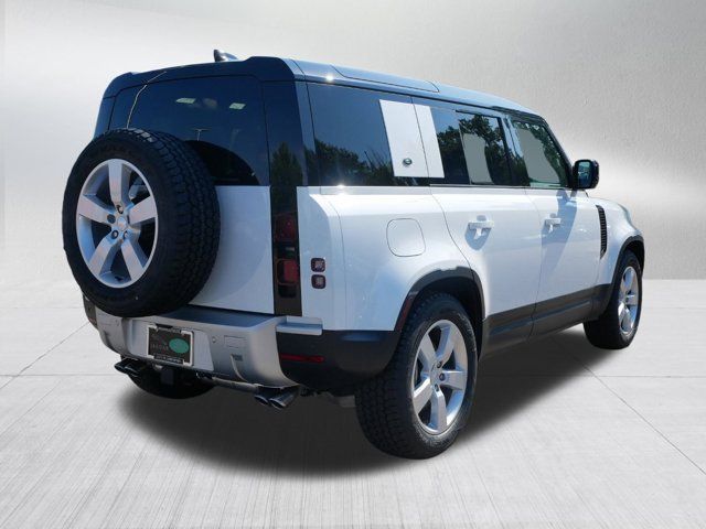 2024 Land Rover Defender SE