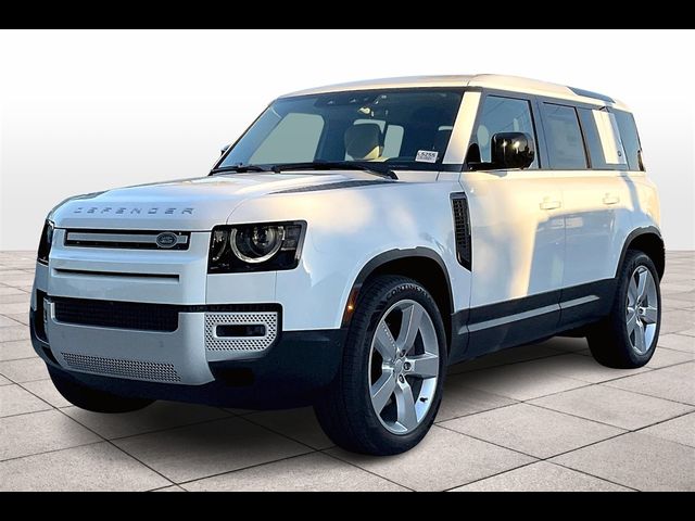 2024 Land Rover Defender SE