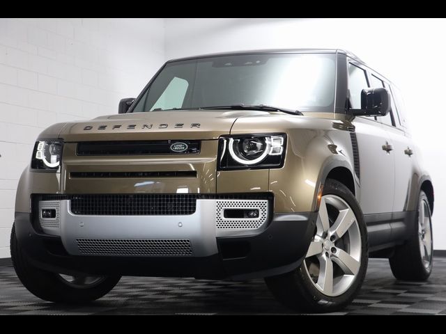 2024 Land Rover Defender SE