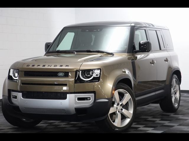 2024 Land Rover Defender SE