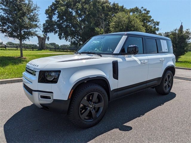 2024 Land Rover Defender SE