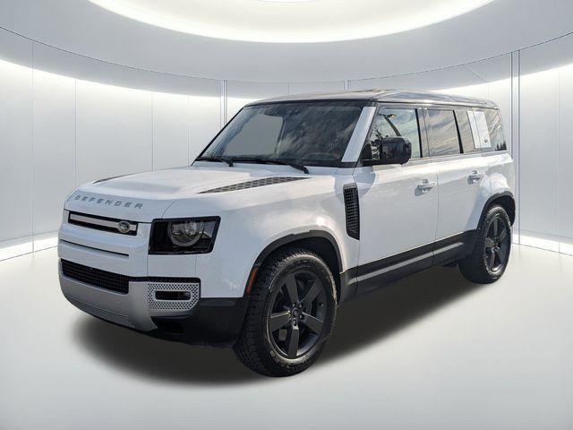 2024 Land Rover Defender SE