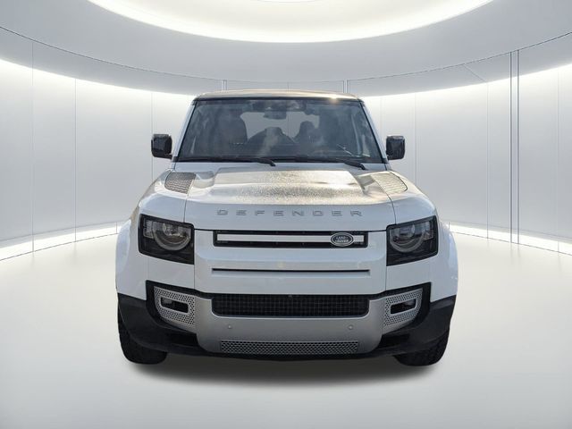 2024 Land Rover Defender SE