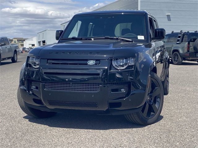 2024 Land Rover Defender V8