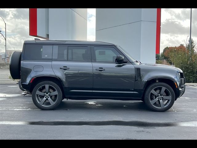 2024 Land Rover Defender V8