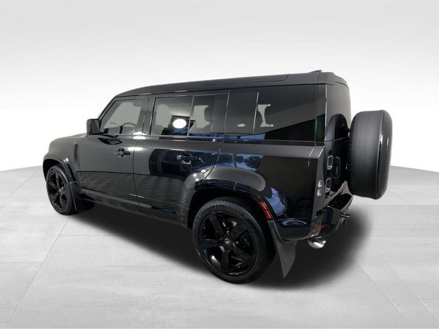 2024 Land Rover Defender V8