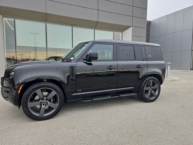 2024 Land Rover Defender V8