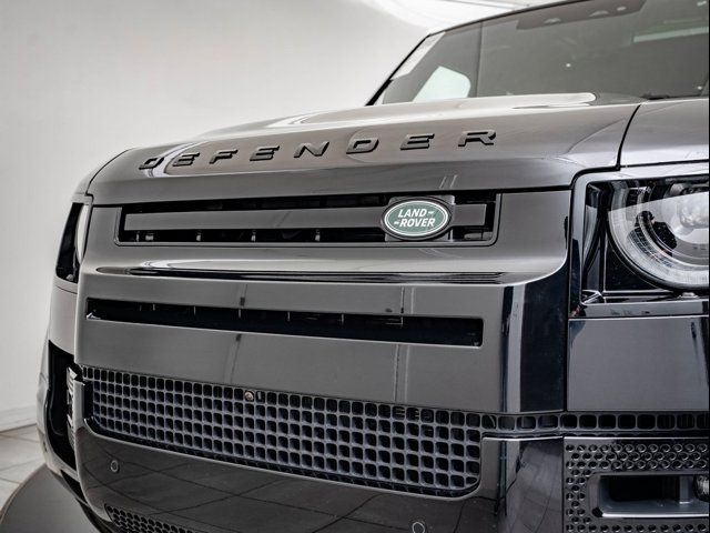 2024 Land Rover Defender V8