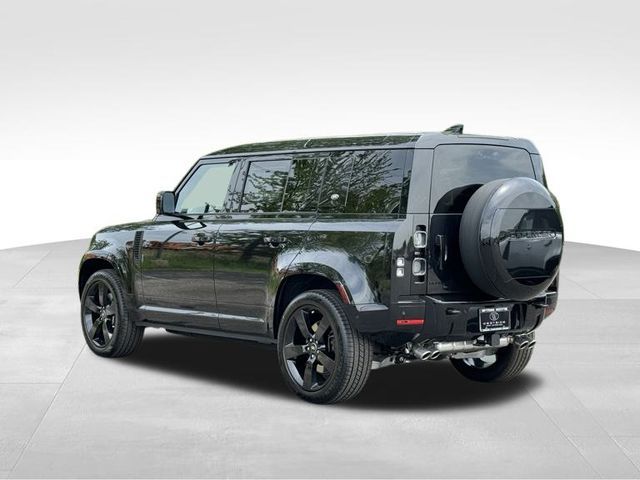 2024 Land Rover Defender V8