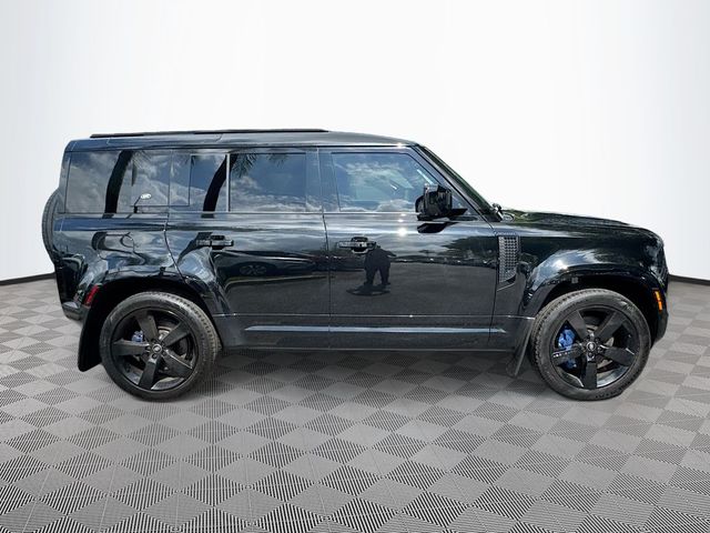 2024 Land Rover Defender X-Dynamic SE