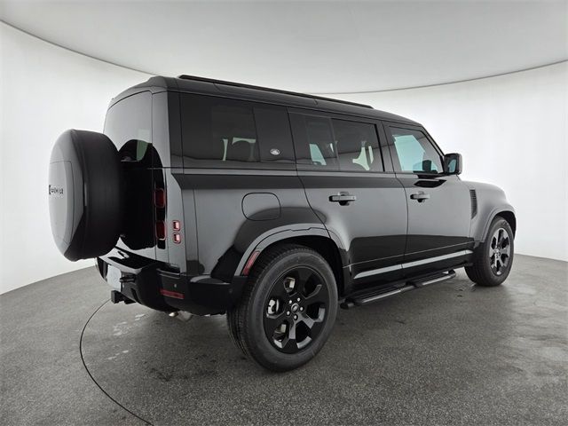 2024 Land Rover Defender X-Dynamic SE