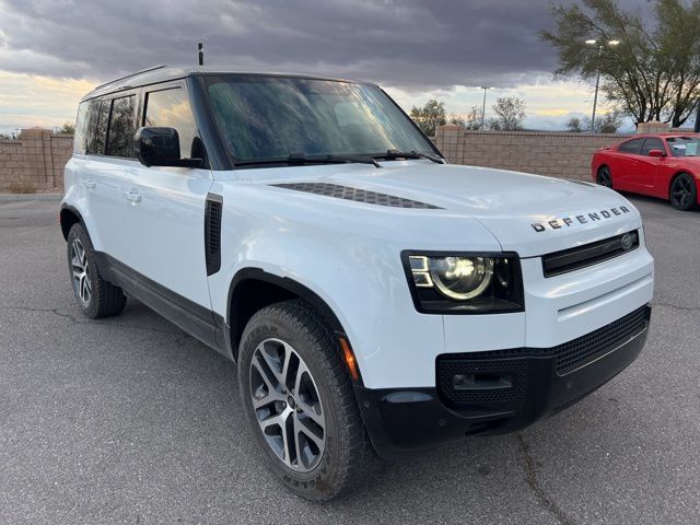 2024 Land Rover Defender X-Dynamic SE