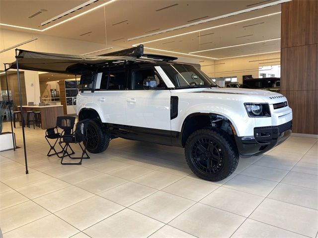 2024 Land Rover Defender X-Dynamic SE