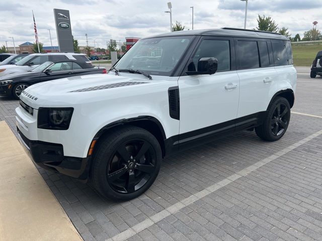 2024 Land Rover Defender X-Dynamic SE