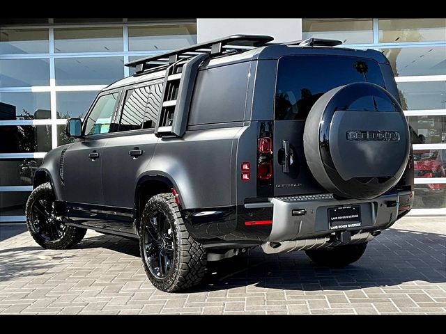 2024 Land Rover Defender Outbound