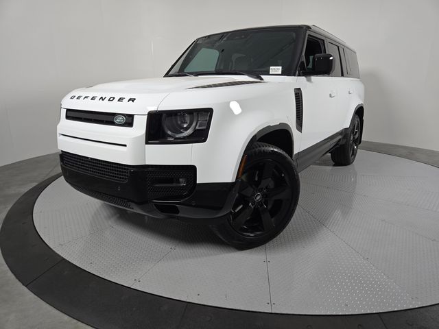 2024 Land Rover Defender X-Dynamic SE