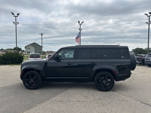 2024 Land Rover Defender X-Dynamic SE