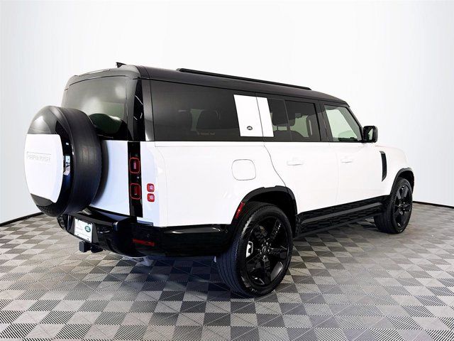 2024 Land Rover Defender X-Dynamic SE