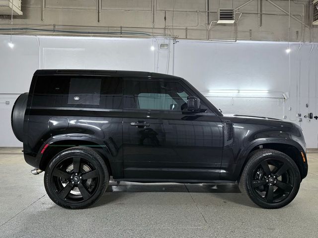 2024 Land Rover Defender V8