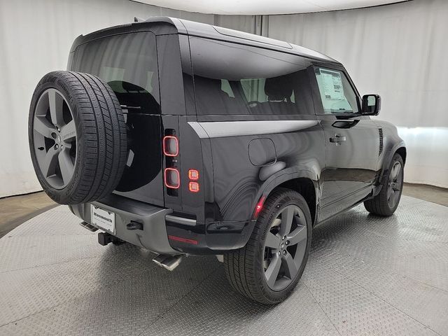 2024 Land Rover Defender V8