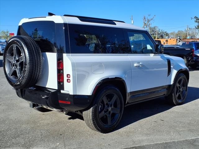 2024 Land Rover Defender X-Dynamic SE