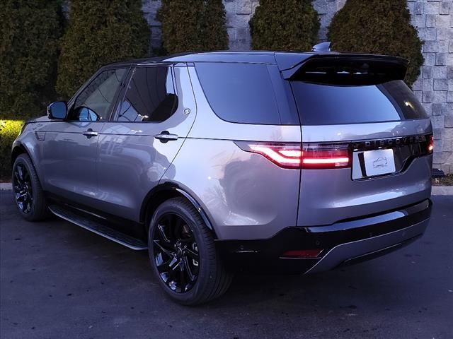 2024 Land Rover Discovery Dynamic SE