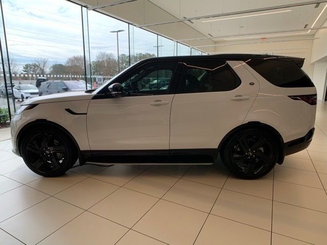 2024 Land Rover Discovery Dynamic SE