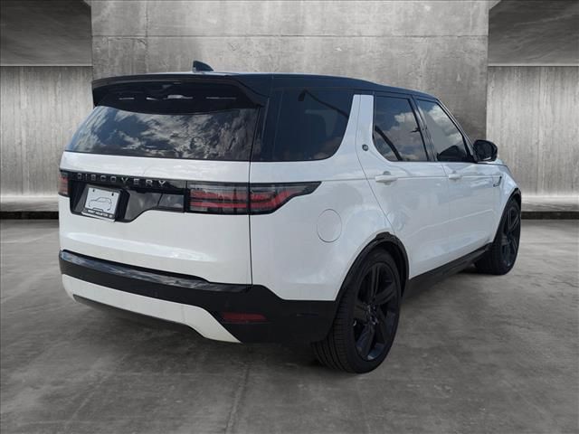 2024 Land Rover Discovery Dynamic SE