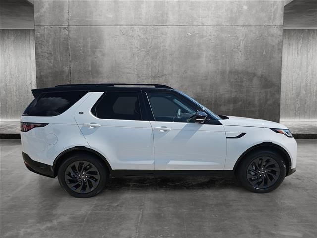 2024 Land Rover Discovery Dynamic SE