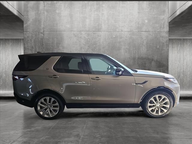 2024 Land Rover Discovery Dynamic SE