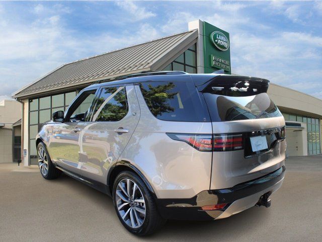 2024 Land Rover Discovery Dynamic SE