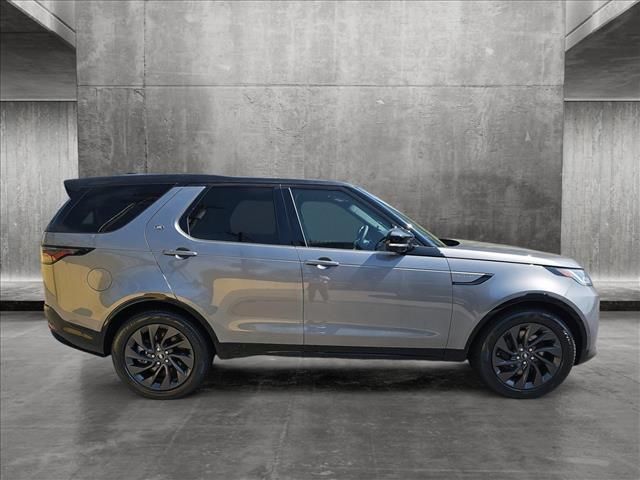 2024 Land Rover Discovery Dynamic SE