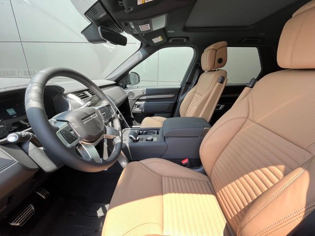 2024 Land Rover Discovery Dynamic SE