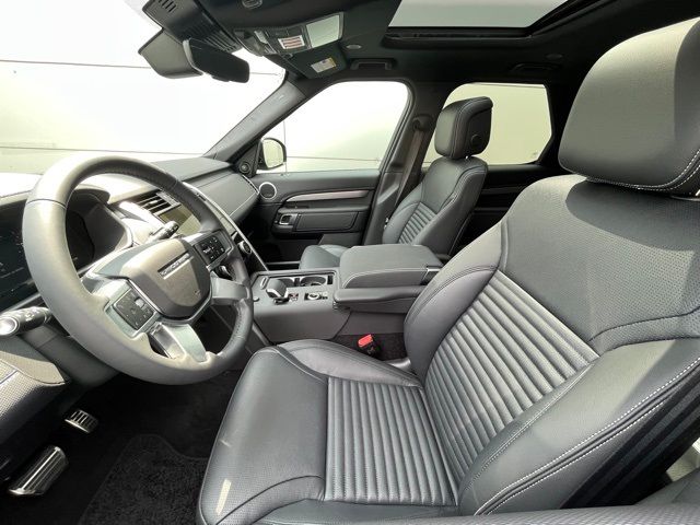 2024 Land Rover Discovery Dynamic SE